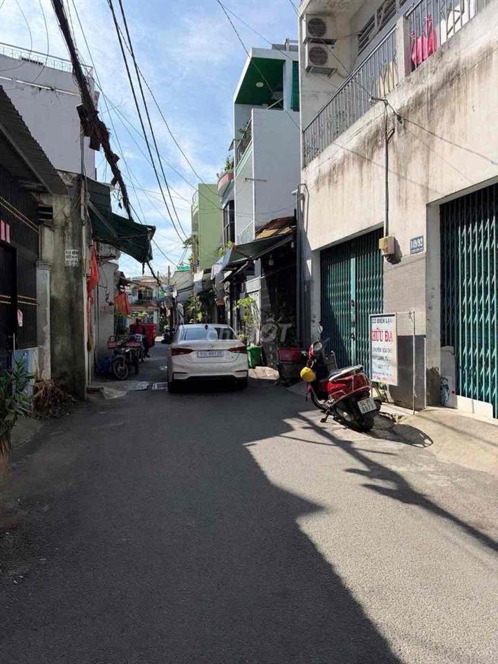 HẺM XE HƠI TRỊNH ĐÌNH TRỌNG TÂN PHÚ - NHÀ 3 TẦNG