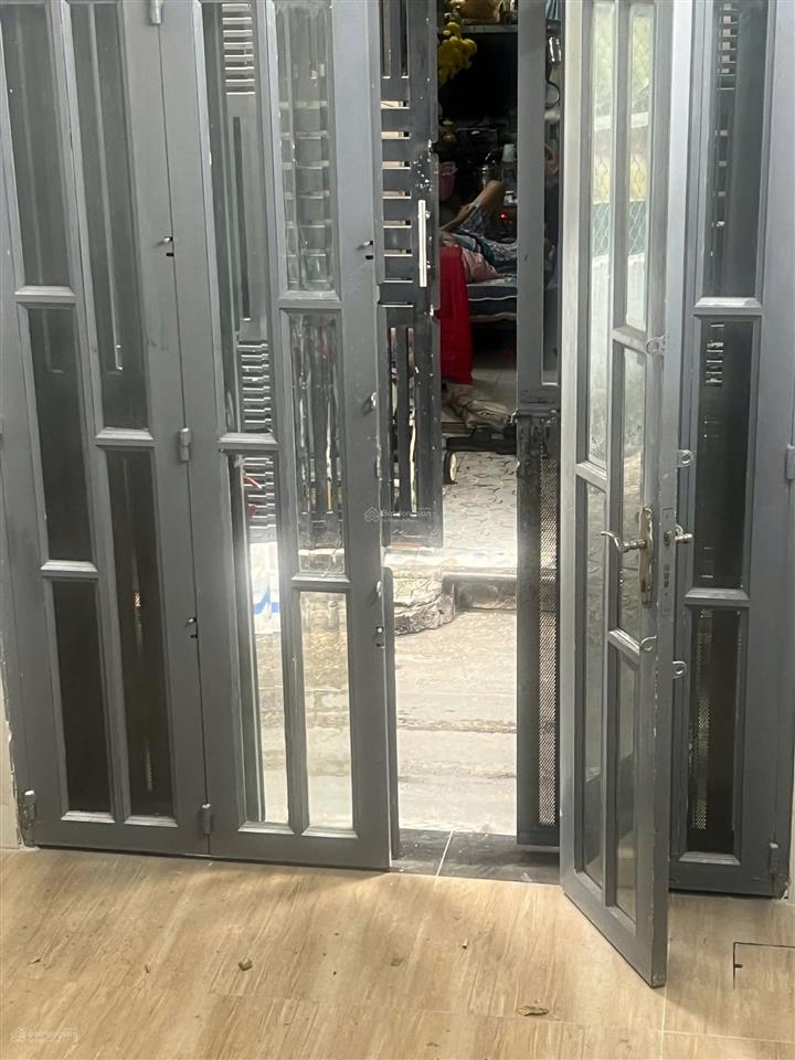 Cần bán nhà hẻm khu dân cư hiện hữu, gần chợ 1 trệt 1 lầu / 25m2