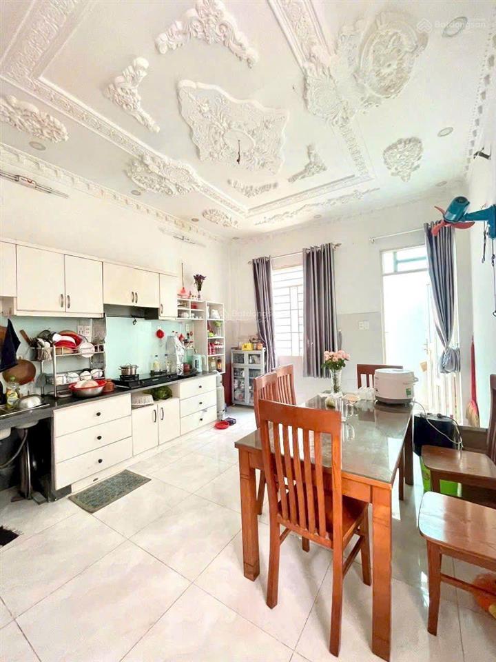 74m2 3tỷ990 bán nhà hxh ngay kdc sài gòn mới ngang 5,9m rẻ tại khu vực