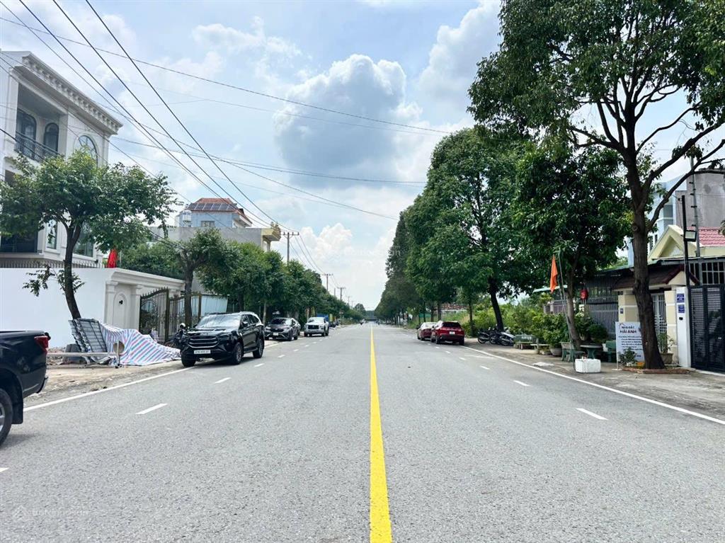 Khu dân cư văn minh thành phố mới, diện tích 7,5x20 đường nhựa 12m, gần siêu thị aeon mall