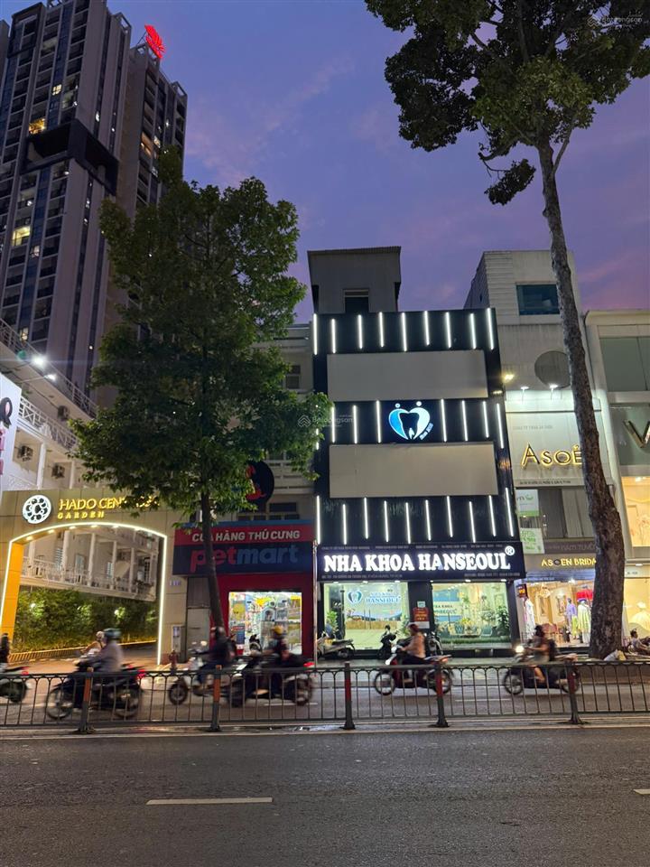 House for sale, 114 m², Quận 10