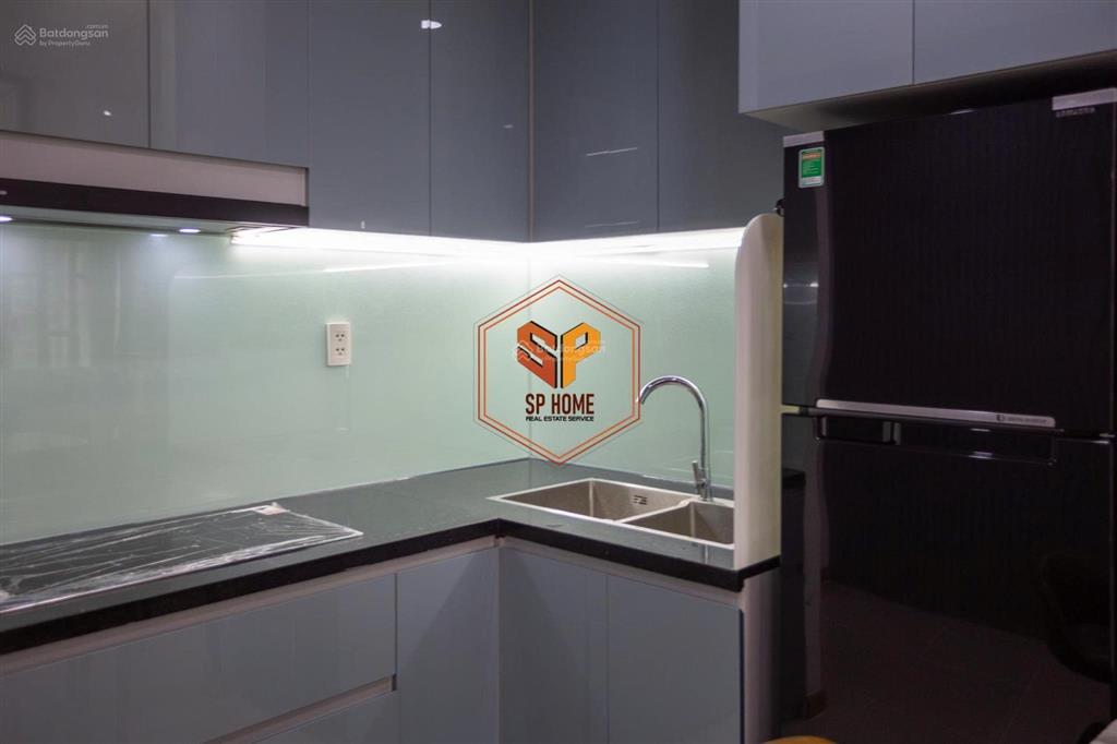 Bán căn offictecel đã có sổ hồng c/c sunrise city north, full nội thất mới. 0909 992 ***