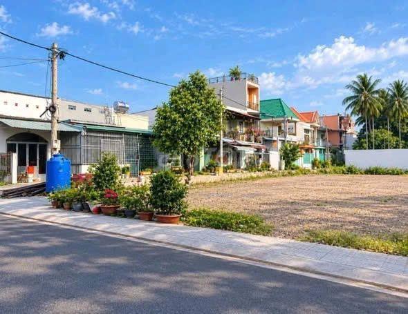 Cần vốn nên bán gấp