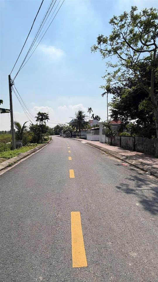 Mở bán lô trục thôn thấp linh kiến minh hải phòng. đường chạy thẳng vào ga.