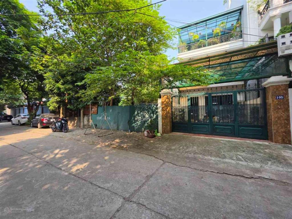 Bán đất gần chợ, ngã tư thạch bàn 110m2 nhỉnh 10 tỷ, đường ô tô tránh, ngõ thông