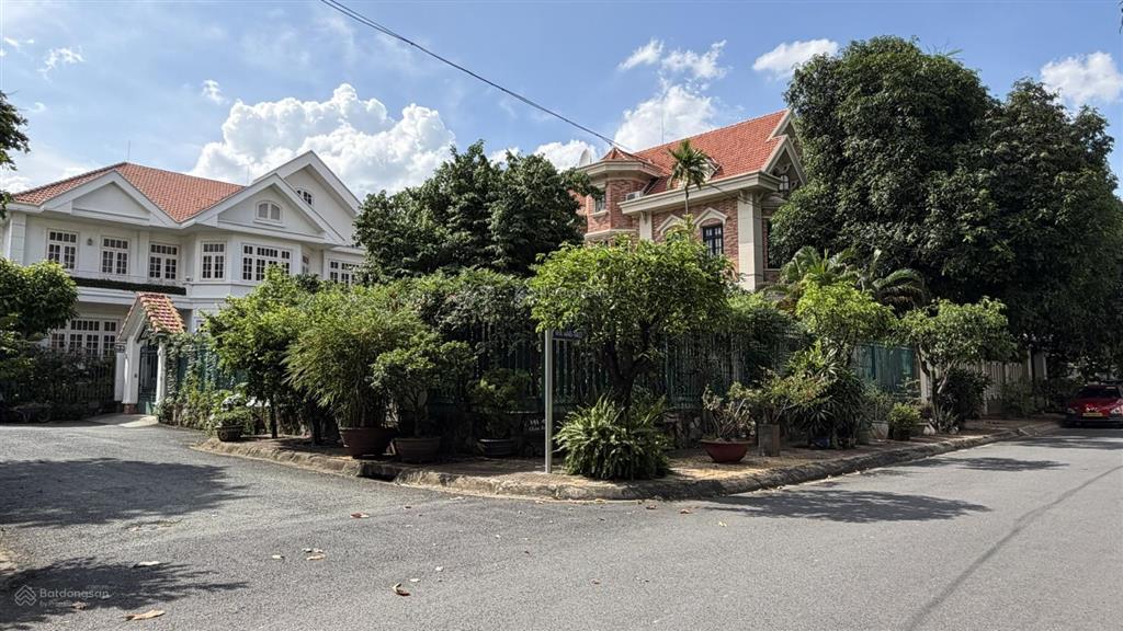 Giá ngộp bank đất xây villa thảo điền 170tr/m2. đường nguyễn văn hưởng, thảo điền. khu đẳng cấp vip
