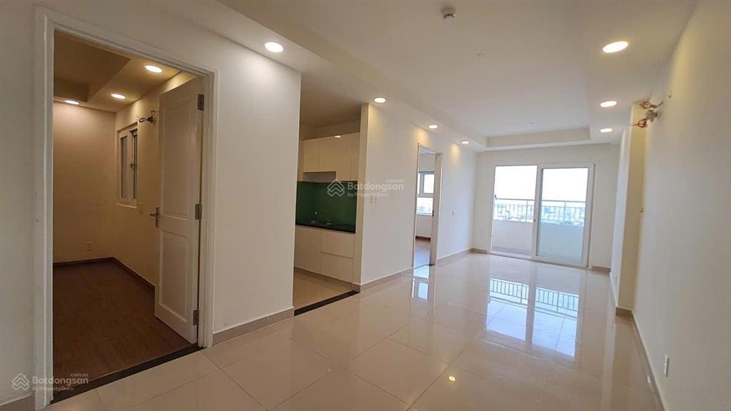 Chính chủ gửi bán căn 68m2, 2pn, 2wc, 2 ban công, giá rẻ, chỉ 3 tỉ 750