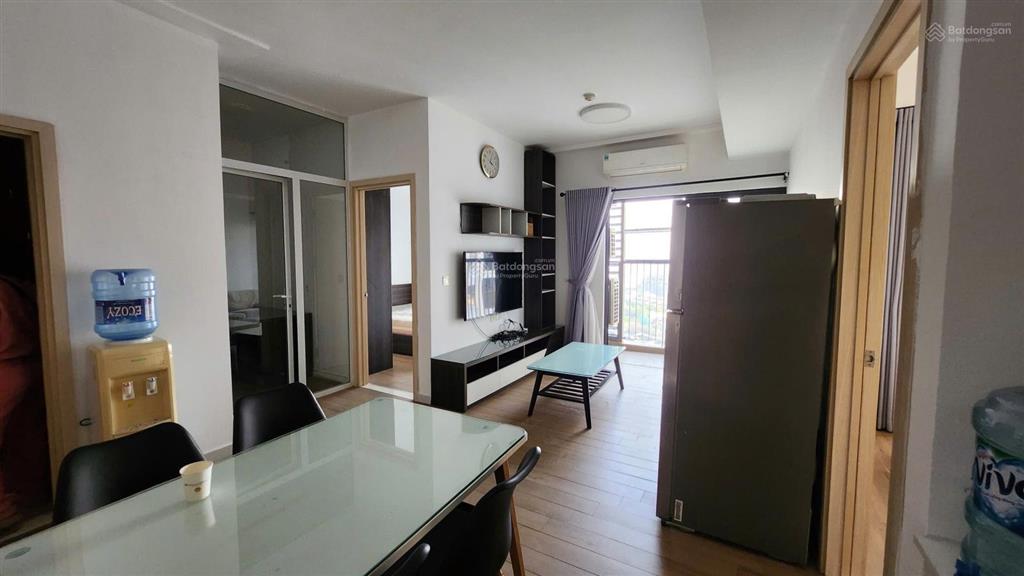 Chính chủ gửi bán căn 2 phòng ngủ 61m2, full đồ hướng đông nam tầng đẹp