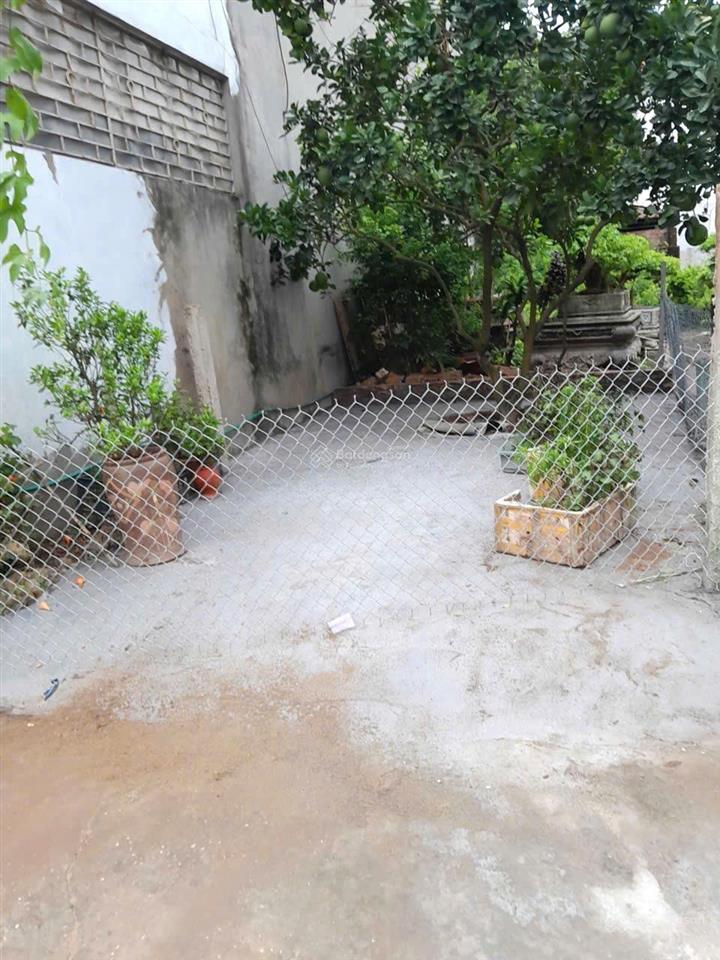 Chỉ 6,5 tỷ có ngay 90m đất cạnh tượng đài thị trấn phùng, ngõ thông, ô tô tránh.