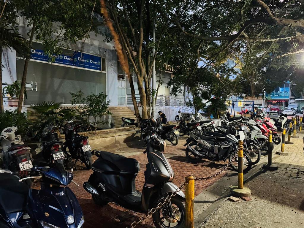 Căn hộ 2 phòng ngủ, ban công đông bắc tại licogi 13 đơn nguyên b 84m2