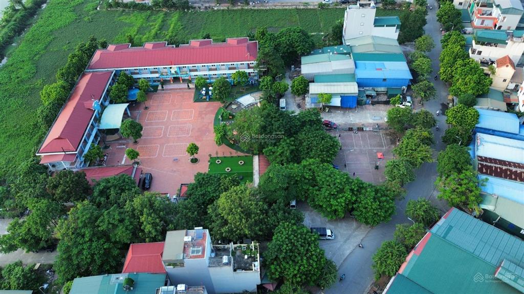 Cần bán gấp, 40m2, tđc quỳnh đô, phân lô, vỉa hè 3m, giá cực mềm, 7 tỷ, thương lượng mạnh.