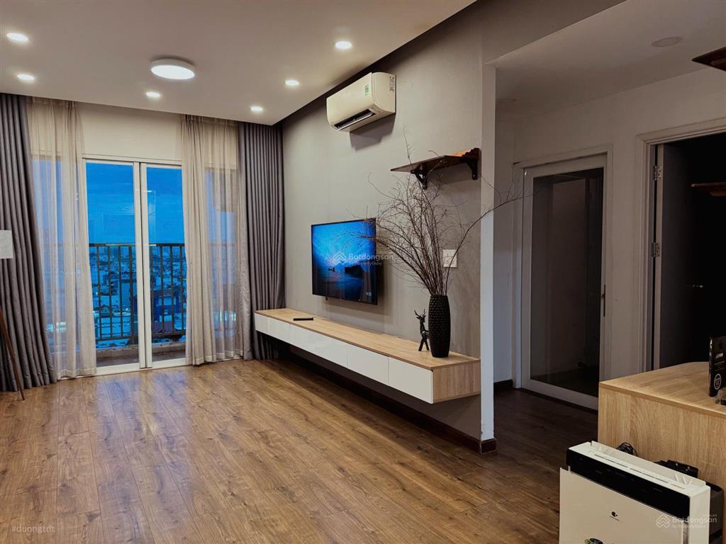 Chung cư hoa sen đường lạc long quân có sổ hồng, 2 phòng ngủ
