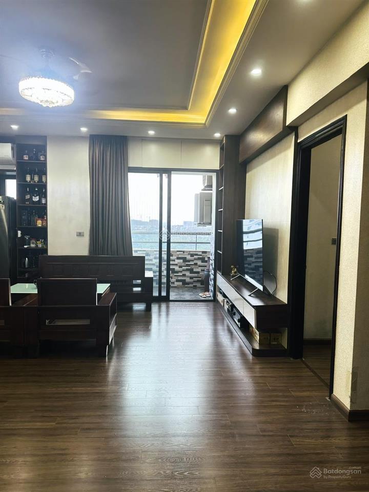Bán căn hộ 3pn, 2wc tại khu đô thị việt hưng, 6,6 tỷ, 117m2