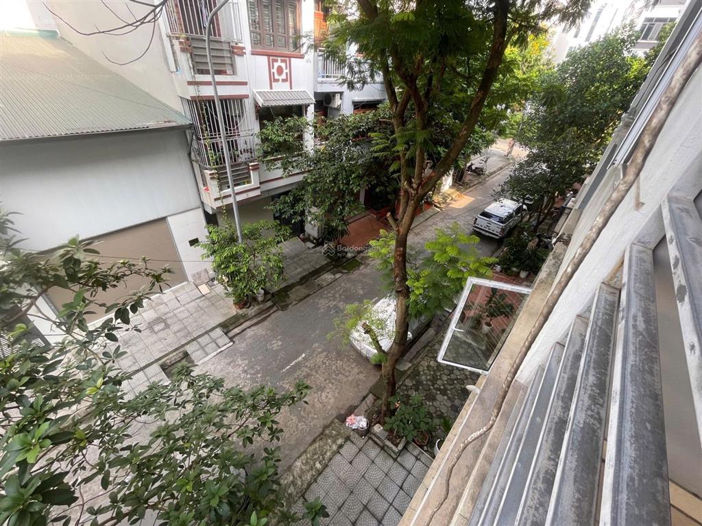 Bán nhà đấu giá mậu lương đường phân lô rộng 50m x 5 tầng nhỉnh 12