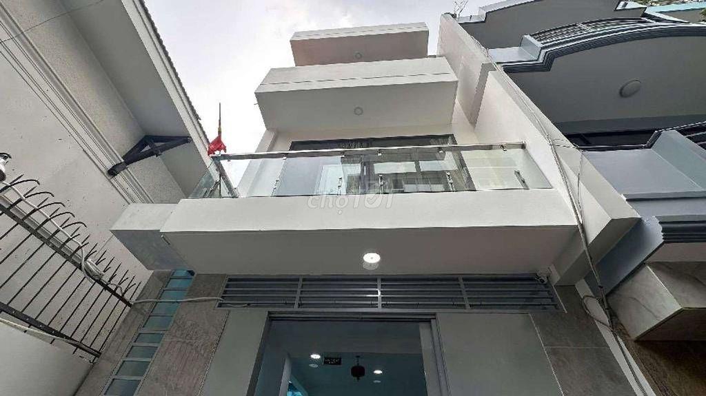 NHÀ HIẾM NGAY MẶT TIỀN TRẦN NÃO