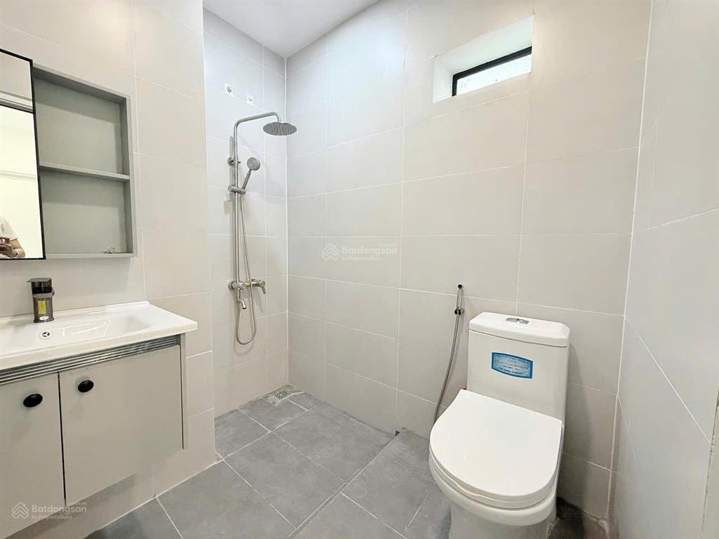 Nhà chính chủ , bán ch cc q6. dtsd 70m2 3pn, sổ hồng,tặng full nt,.0981 674 ***