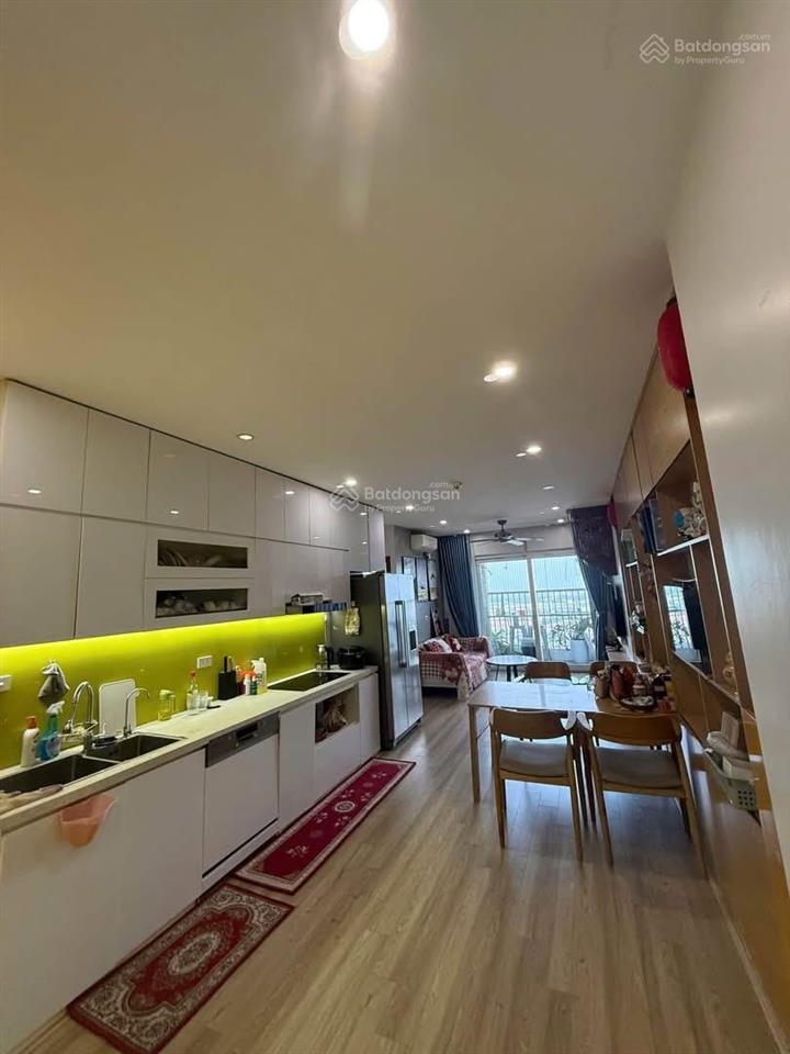 Chỉ 4 tỷ có chung cư gemek1 100m3 phòng ngủtặng toàn bộ nội thất