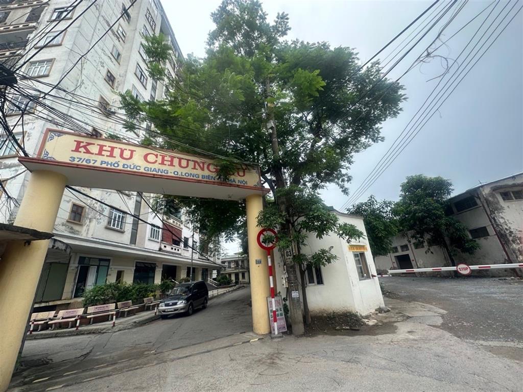 Chung cư 2 tỷ Đức Giang 43m,lô góc view thoáng