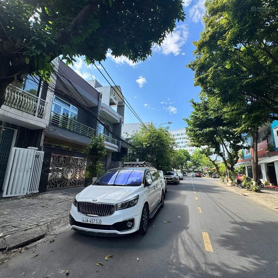 Cần bán gấp căn nhà 2 tầng giá rẻ đường lý nhân tông thuộc phường hoà cường bắc tp đà nẵng.