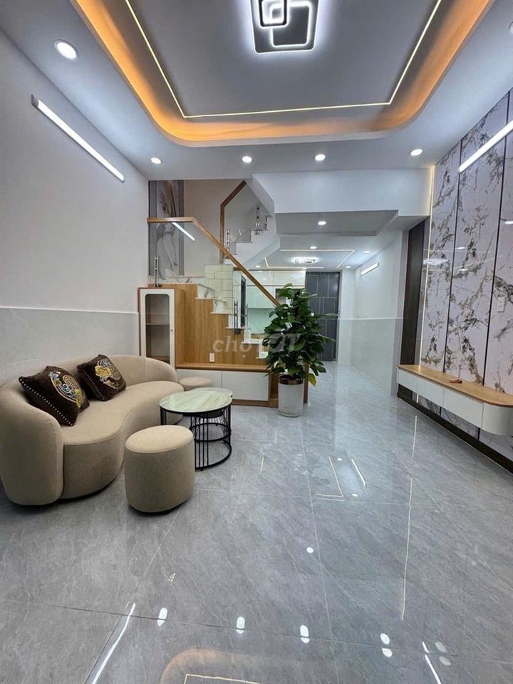 Nhà đẹp gần Miếu Bình Đông – Ngang 4m, 3 tầng kiên cố – Chỉ 4.x tỷ
