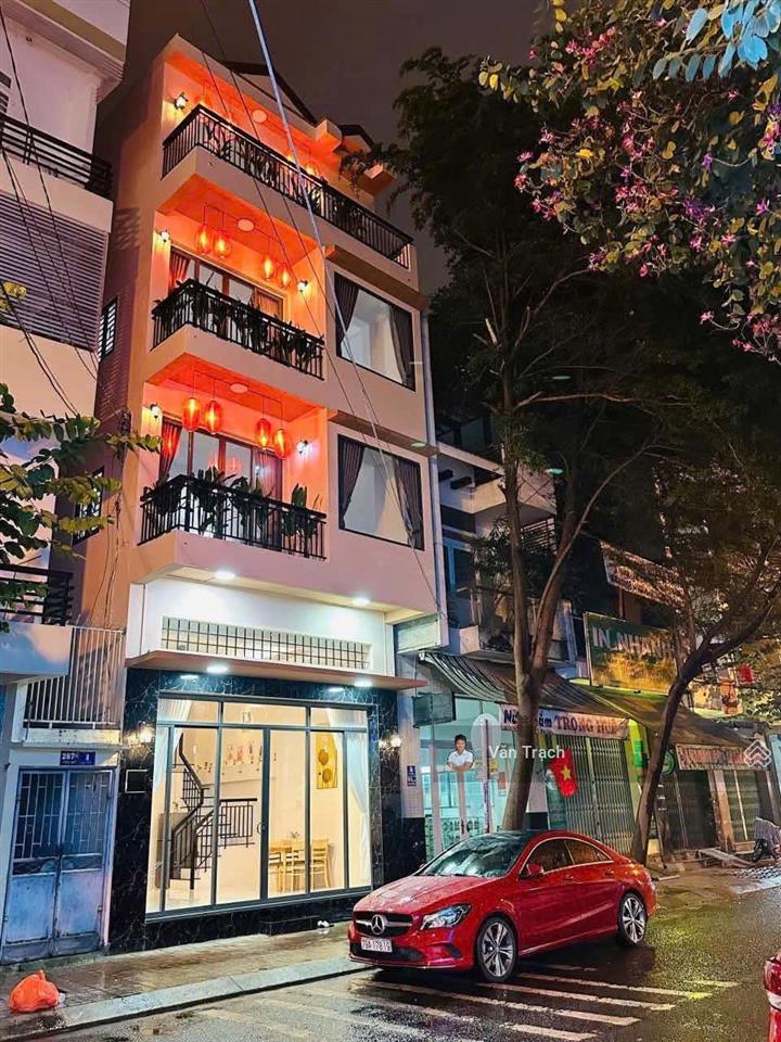 Bán nhà 4 tầng mặt tiền bà triệu, phương sài, nha trang, sổ riêng phù hợp kinh doanh cách biển 500m