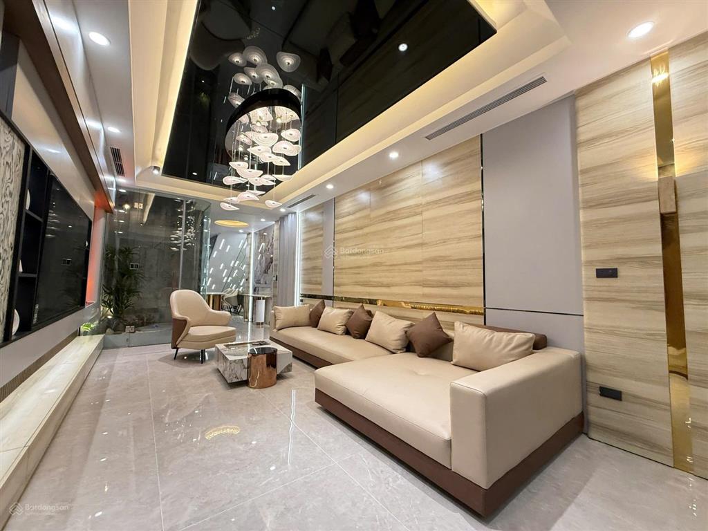 Giảm mạnh nhà ngọc thụy | 83m² x 5 tầng, thang máy, full nội thất, ô tô chỉ 13.6 tỷ.