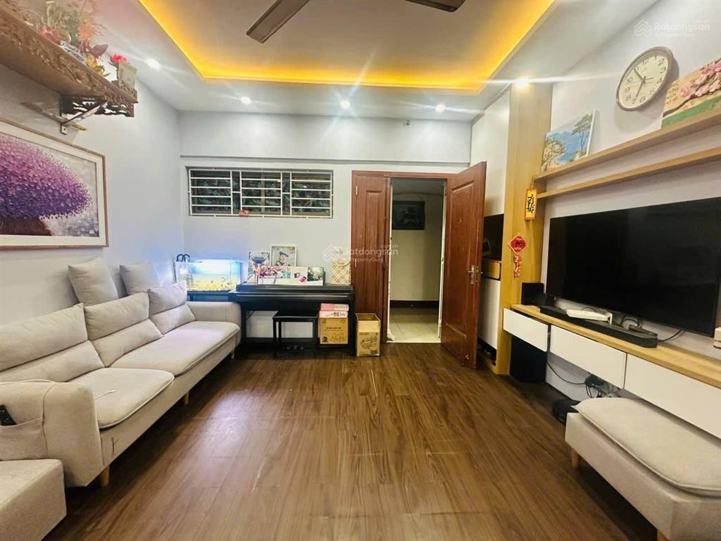 Chỉ 3.05 tỷ bán gấp chung cư ct5 xa la 72m2 2pn 2vs, sđcc đầy đủ nội thất ở ngay