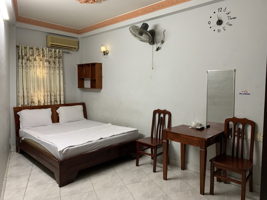 Phòng trọ mặt tiền đường nội thất cơ bản đầy đủ tại Hải Thượng Lãn Ông, Phường 10, Quận 5, Giá chỉ từ 2.5 Triệu/tháng