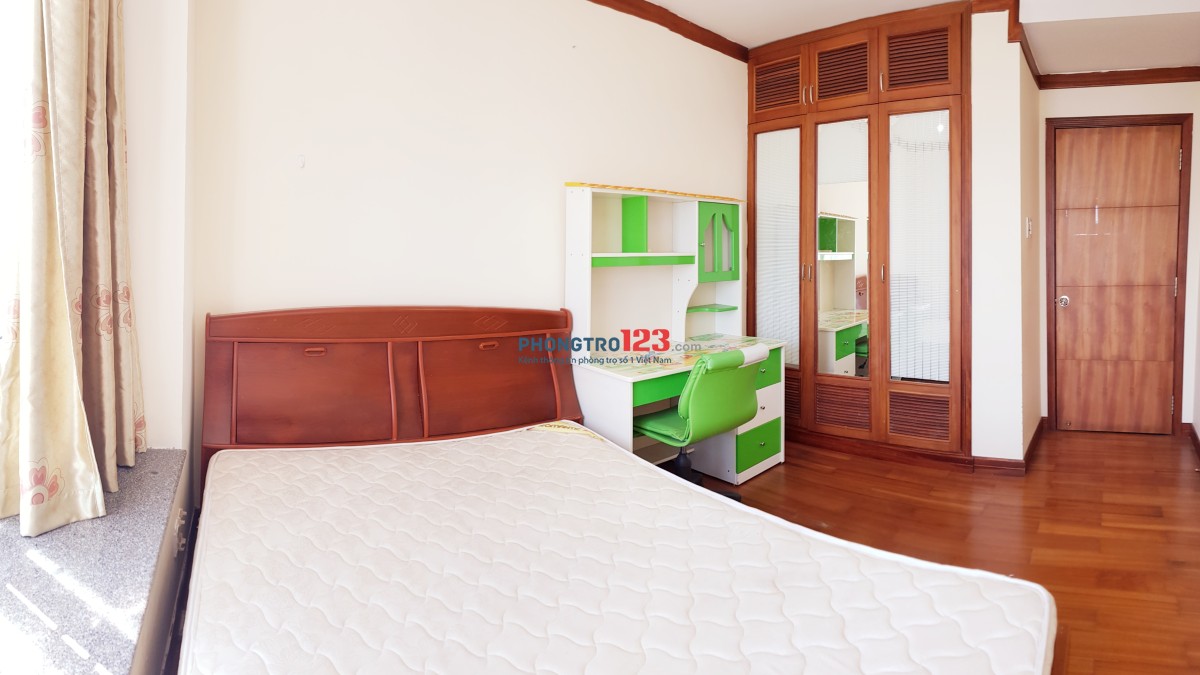 P gân ĐH Tôn Đức Thắng 3,8 tr giảm còn 3,5tr full NT trong chung cư cao cấp, siêu thị, hồ bơi