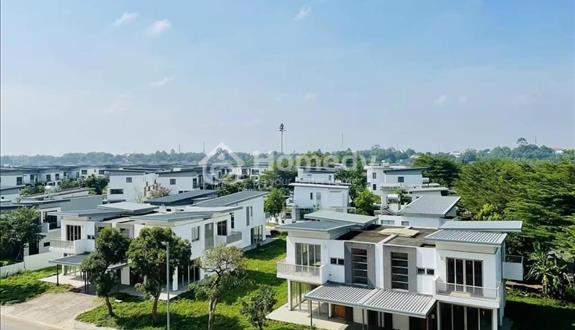 Biệt thự song lập Zone 5- Mặt tiền đường lớn– SwanBay - Đảo Đại Phước