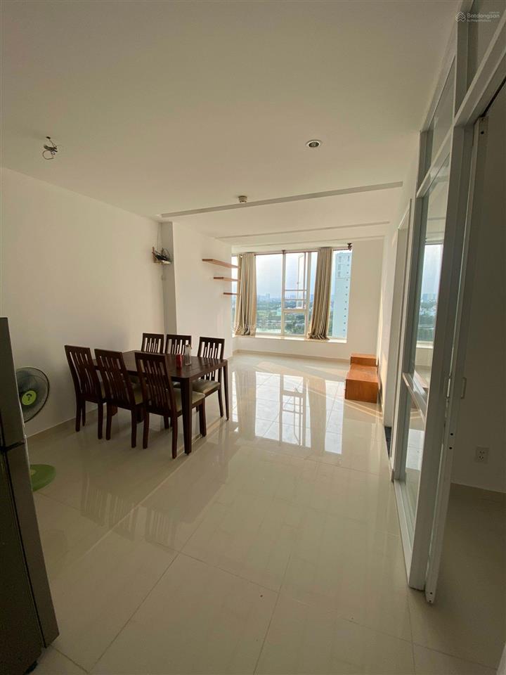 Bán ch terra ro bán ch terra rosa căn 69m 2pn 2wc, sổ hồng, giá 2 tỷ 700 nh cho vay 70% 0909 864 ***
