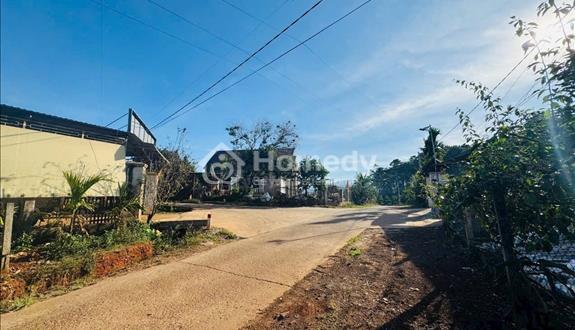 🏡 Nhà 3PN + đất rộng 429m² – Giá chỉ 1,65 tỷ – Có bớt lộc, đất kế bên 750TR/218m2 Thổ 0938609***