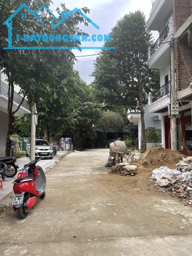 Cần bán lô đất gần chợ Đầu mối, Phường Đông Hương, Thành phố Thanh Hóa 60m2 giá 1.44 tỷ