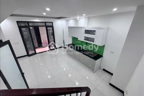 Giá chỉ 1,7 tỷ. Có liền nhà mới, 44m2, 2pn, 2 toilet, 1 phòng thờ, Quận BT