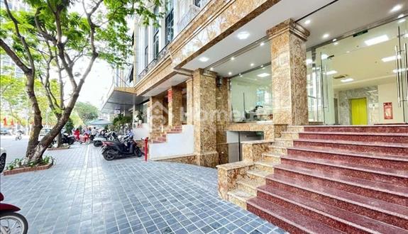 Bán toà nhà mặt phố Dịch Vọng Hậu, DT 150 m2, 9 tầng uy phong, vị trí đẹp!