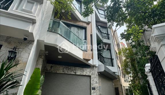 Trung Tâm phố Việt Hưng, ngõ thông, ô tô ngủ trong nhà