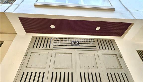 Cần bán nhà phố mới keng nằm tại trung tâm thành phố Hồ Chí Minh