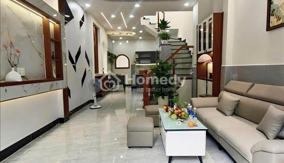 Do cần chuyển chỗ ở phục vụ công việc nên để lại ngôi nhà cho các anh chị đang cần giá bán 465tr