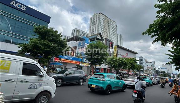 Ngộp Tôi bán 4lau,mặt tiền Phạm Hùng,P10,Q8,5.5x17m,thuê 40tr,16ty