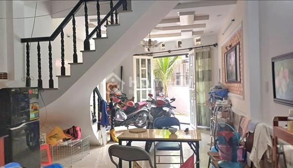 Vỡ nợ tôi bán gấp nhà đường Huỳnh Tấn Phát, quận 7, sổ hồng riêng-dt 64m2-giá 1,35 tỷ