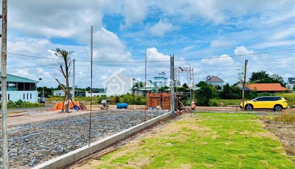 0902.655.9***Chủ cần bán nền đất ở Chơn Thành, đường Lê Duẩn. Sát KCN Becamex, chợ, dân cư đông đúc