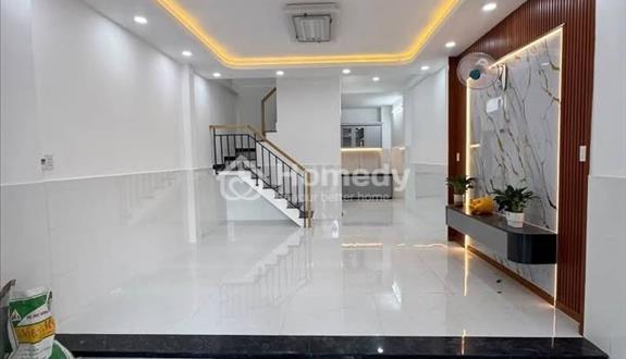 Nhà 2 tầng, 4x10, sổ riêng, hẻm xe hơi thoáng ngay Khu dân cư