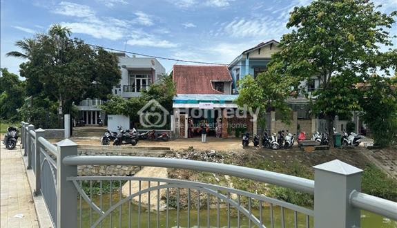 Bán nhà Nguyễn Lộ Trạch, phường Xuân Phú, TP Huế – đối diện sông, không gian thoáng mát