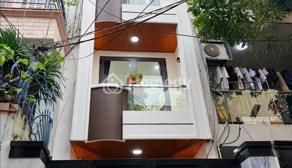 Bán nhà 4 tầng thiết kế hiện đại - khu vip Nguyễn Đình Chính Phú Nhuận