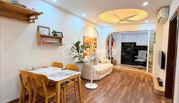 Vợ chồng mình cần bán căn 2 ngủ Goldmark City