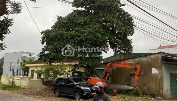 Chính chủ cần bán gấp lô đất hai mặt tiền đường liên xã vị trí vàng tại thôn Quy Hậu, Lệ Thủy
