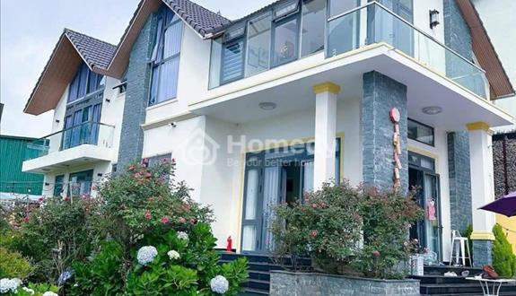 Bán gấp Biệt thự sân vườn rộng đẹp tại đường Nguyên Tử Lực Đà Lạt giá tốt.