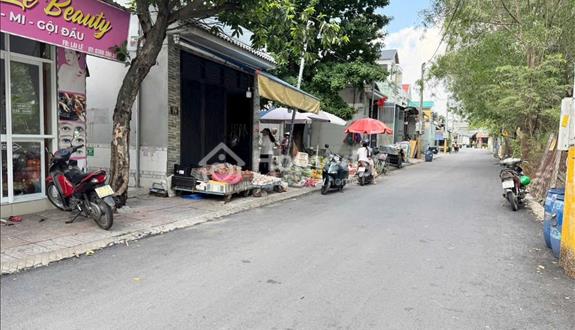 Bán Nhà Dĩ An 198m2 - Vỉa Hè Kinh Doanh + 8p Trọ Cho Thuê - 6.5 Tỷ Thủ Đức