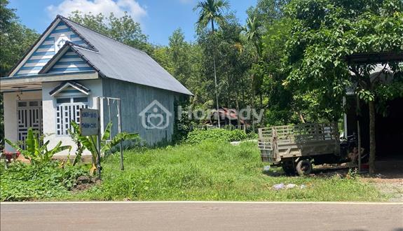 Do kinh tế khó khăn bán gấp 430m2 (10x43m) giá 450 triệu, đường 16m, Khu công nghiệp Minh Hưng 3