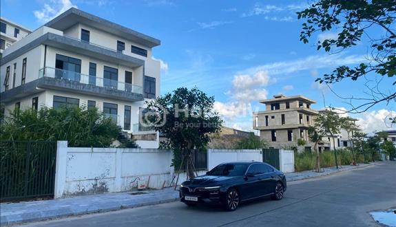 Bán biệt thự tại Monaco Hạ Long, 20 tỷ, 580m2, hàng hiếm, giá tốt. LH: 0915 069 ***